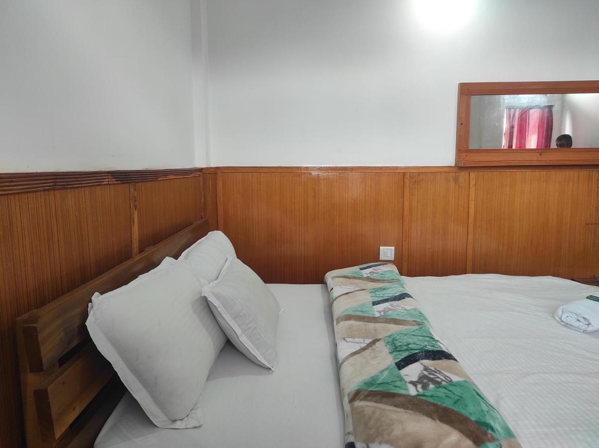 Hotel Tawang Regency Exteriér fotografie