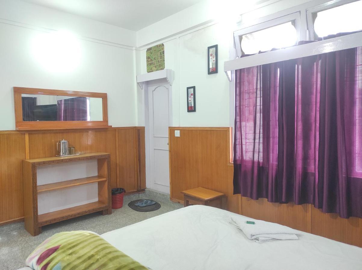 Hotel Tawang Regency Exteriér fotografie