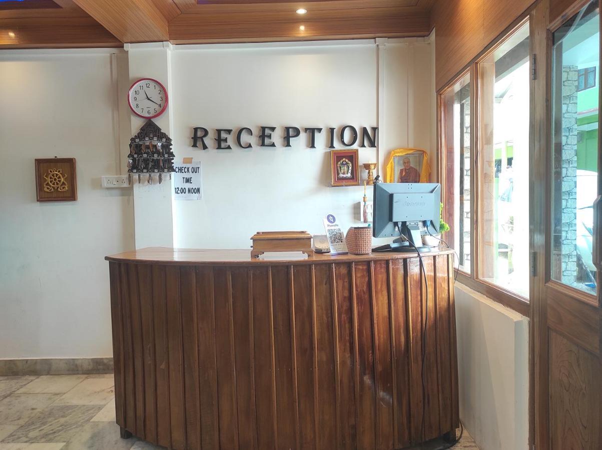 Hotel Tawang Regency Exteriér fotografie