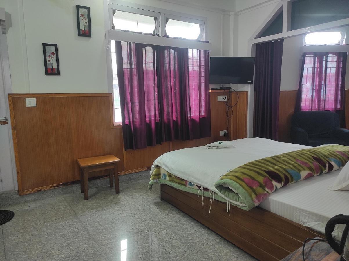 Hotel Tawang Regency Exteriér fotografie