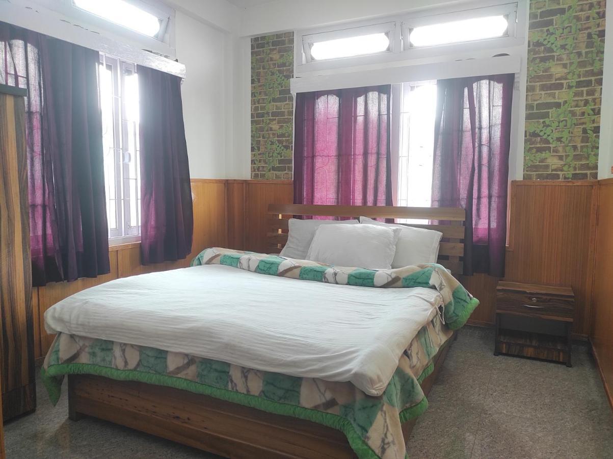Hotel Tawang Regency Exteriér fotografie