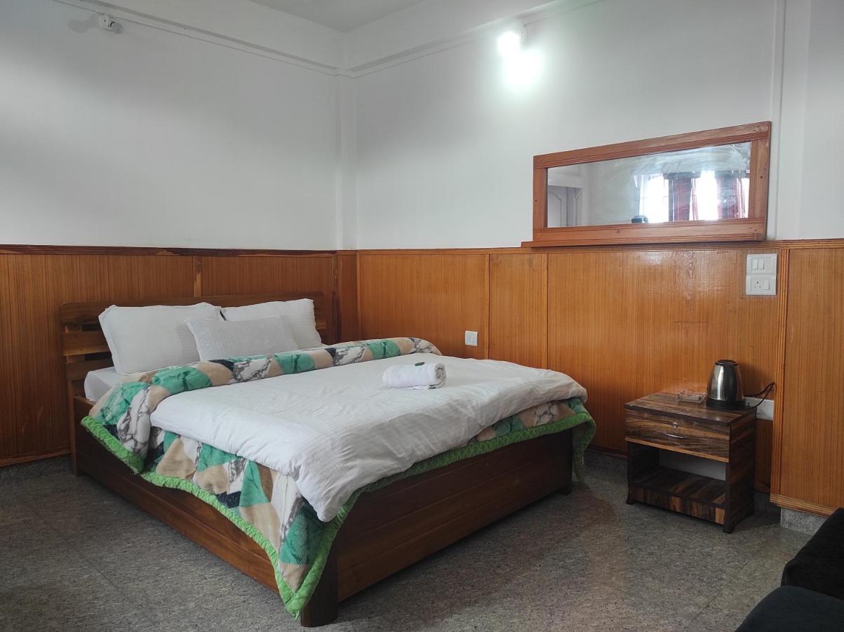 Hotel Tawang Regency Exteriér fotografie