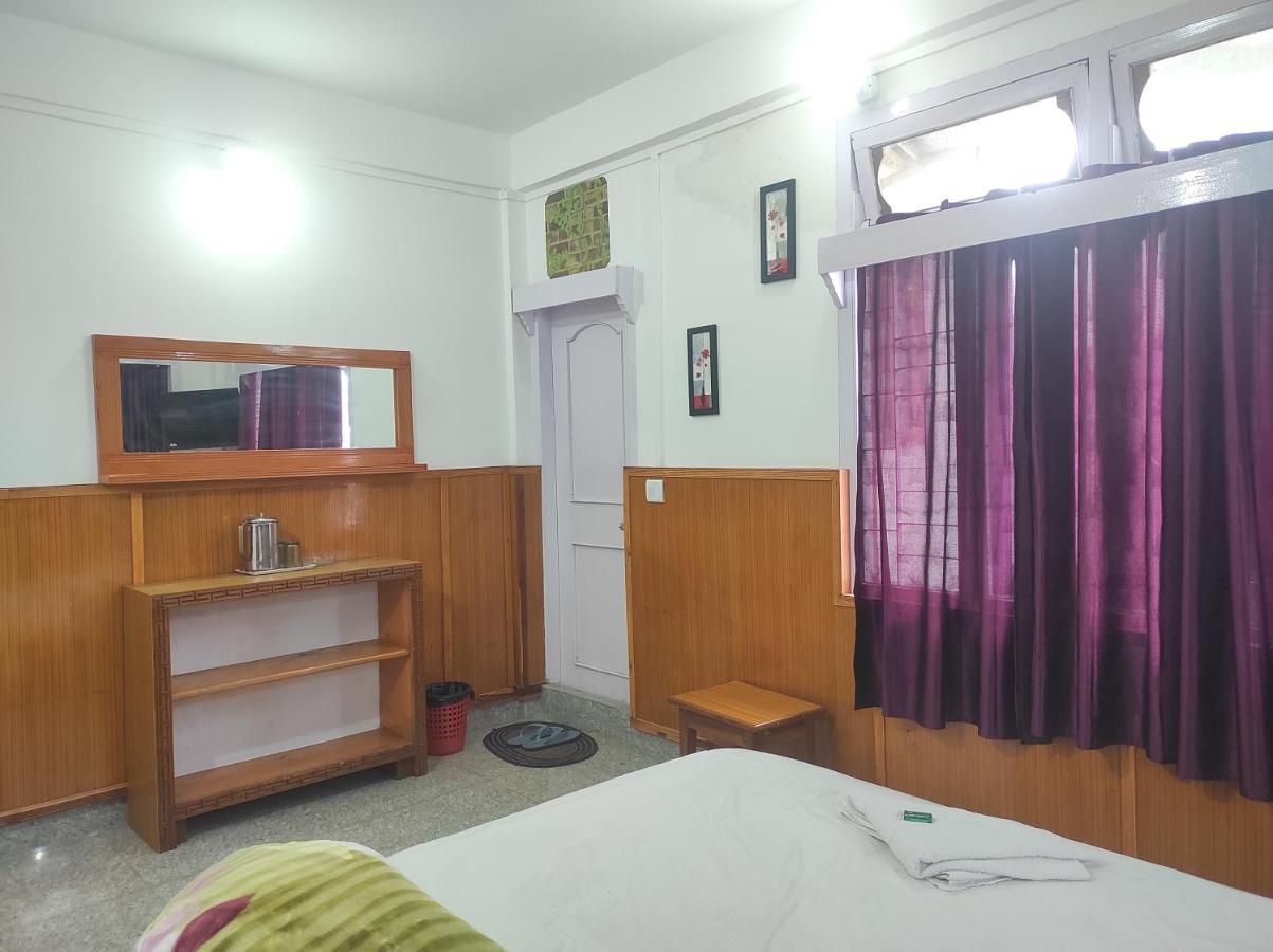Hotel Tawang Regency Exteriér fotografie