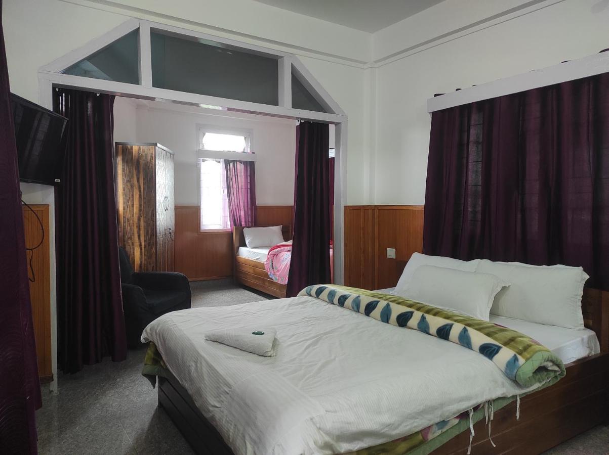 Hotel Tawang Regency Exteriér fotografie