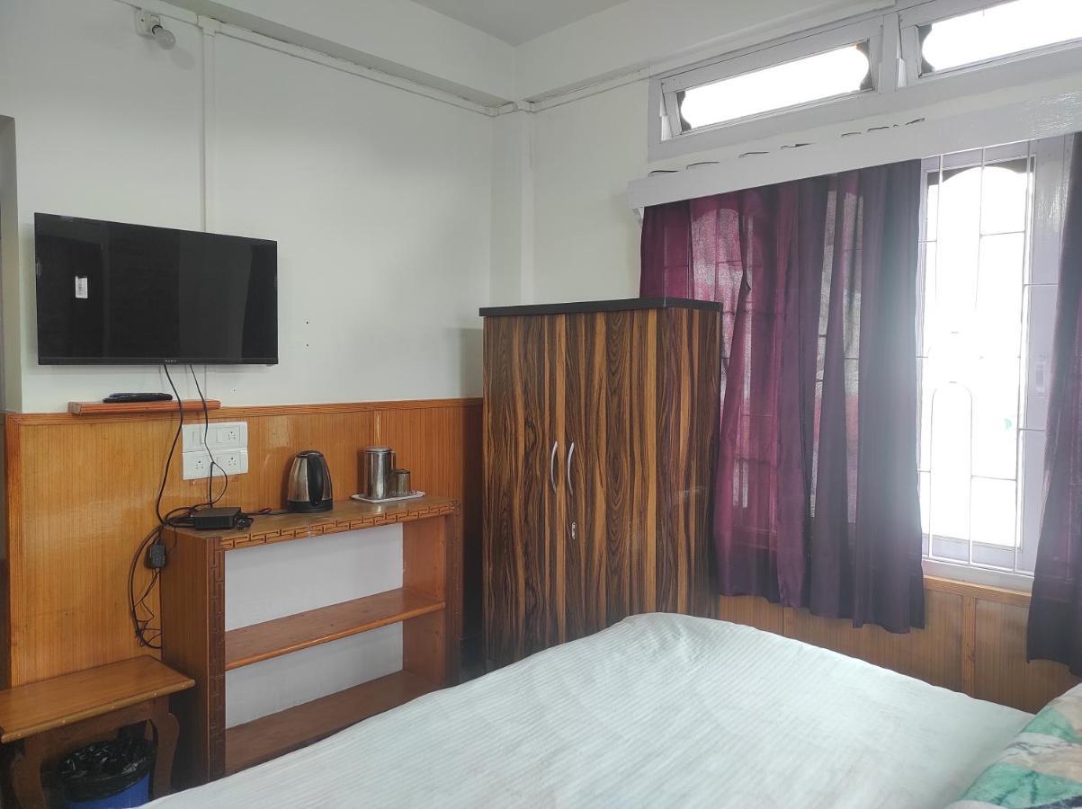 Hotel Tawang Regency Exteriér fotografie