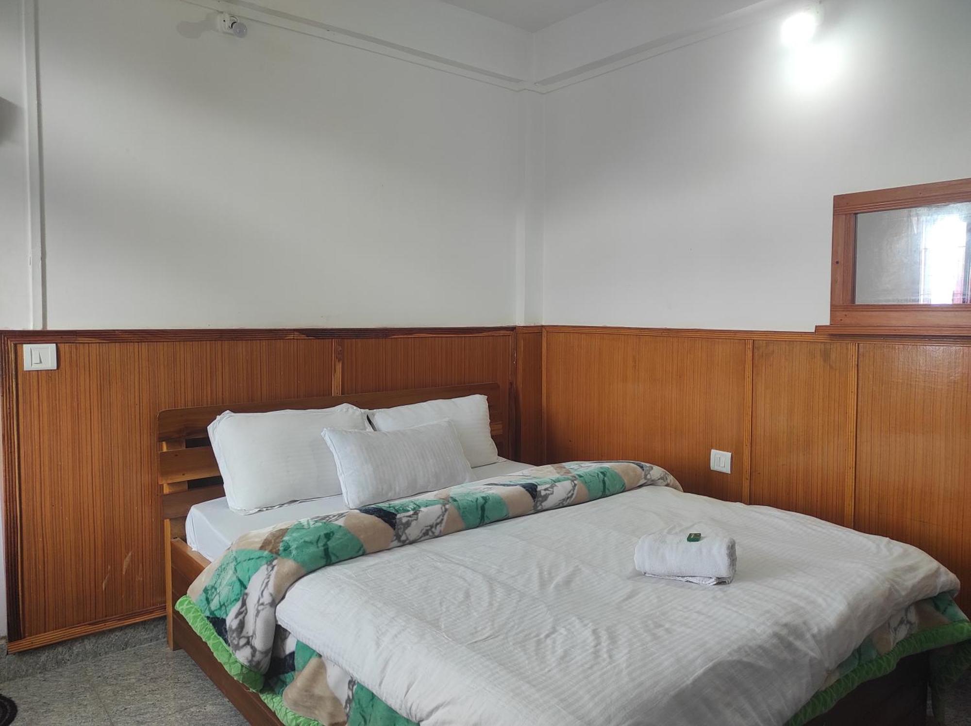 Hotel Tawang Regency Exteriér fotografie
