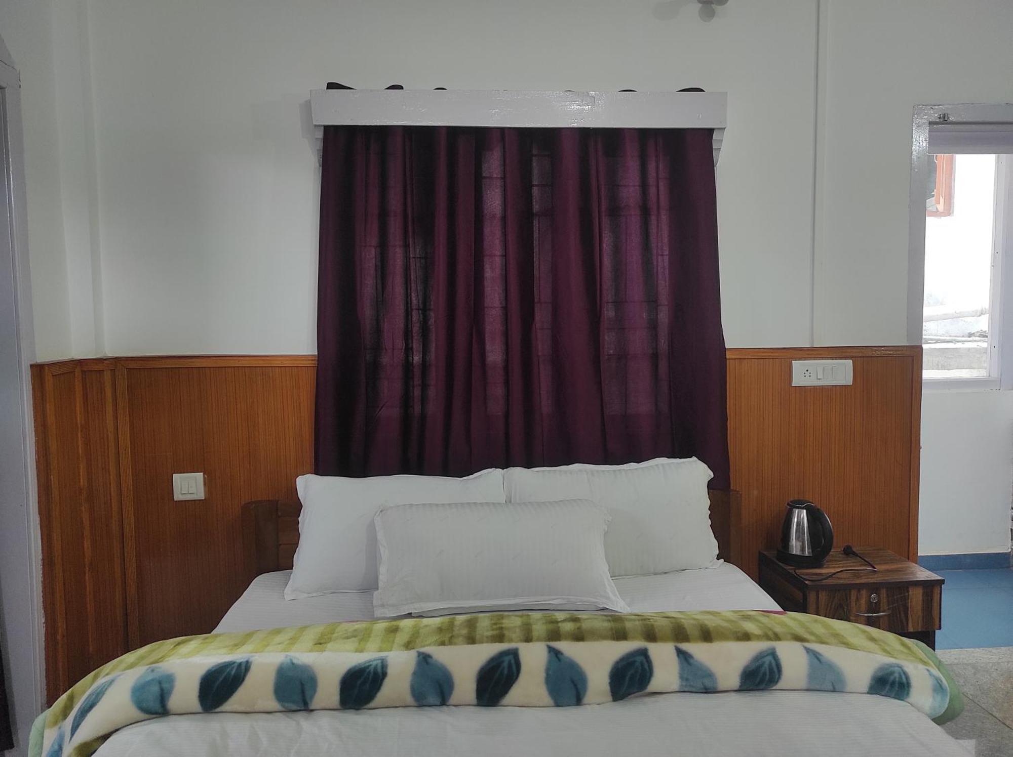 Hotel Tawang Regency Exteriér fotografie