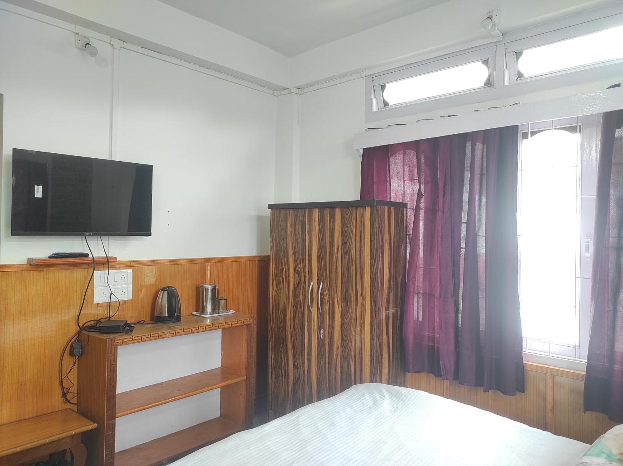 Hotel Tawang Regency Exteriér fotografie